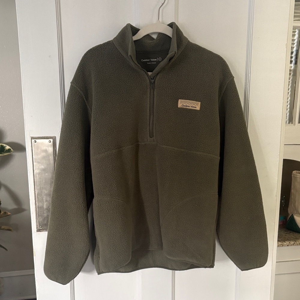 Outdoor Voices Men's Zip Up Fleece in Olive